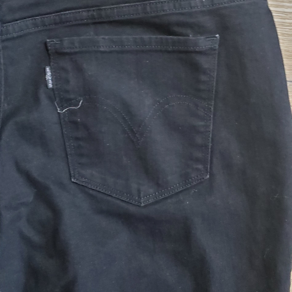 Levi's 32x28